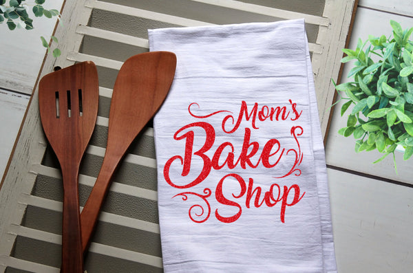 Mom's Bake Shop Tea Towel, Kitchen Towel, Kitchen, Personalized Towel, Kitchen, Mom's, Moms, Bake Shop